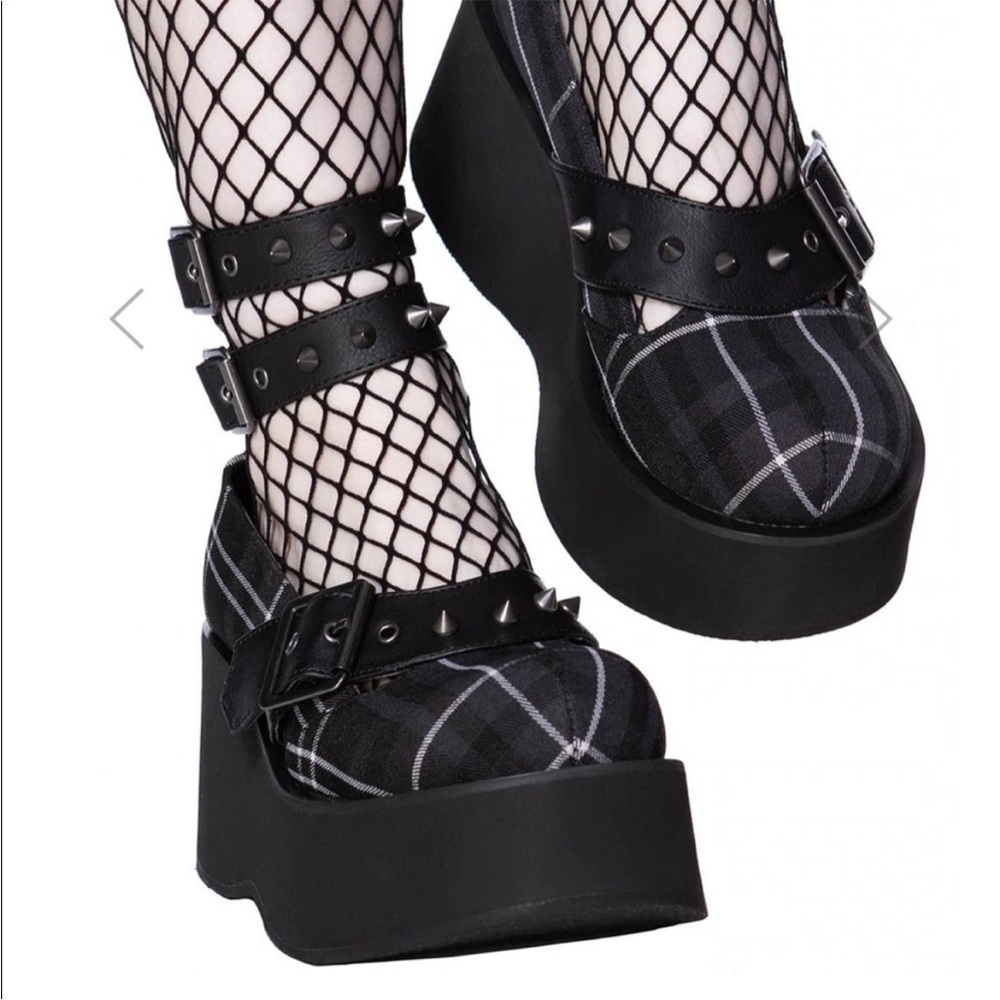 Killstar Bloody Mary Ash Tartan platform shoes - Picture 11 of 12